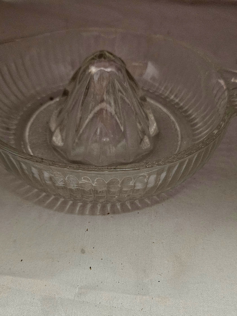 Vintage Clear Glass Citrus Juicer